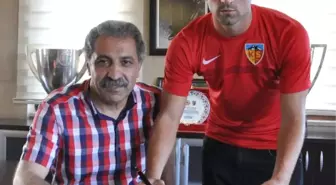 Kayserispor'da Meleg İmzalayıp Sezon Açılışına Katıldı