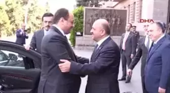 Bakan Fikri Işık, Katar Savunma Bakanı Ile Görüştü