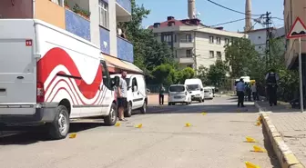 Sancaktepe'de Soyguncular Polisle Çatıştı: 4 Yaralı