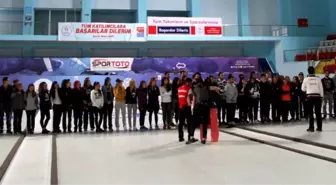 Spor İçin Süpürüyorlar