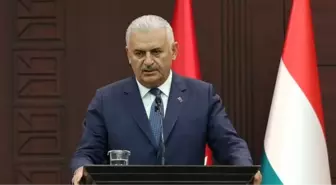 Aktüel Görüntü) Başbakan Yıldırım ' Yürümeye Devam Edersen Ömrün Biter Bu Yollar Bitmez'
