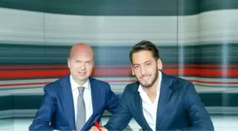 Hakan Çalhanoğlu Resmen Milan'da