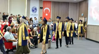 Hukuk Fakültesi Öğrencilerini Uğurladı