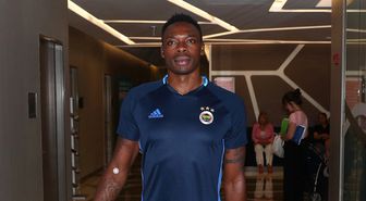 Fenerbahçe Kameni'ye 3 Yıllık İmzayı Attırdı