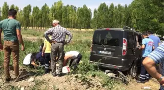 Kazada İmam Yaralandı, Babası Öldü