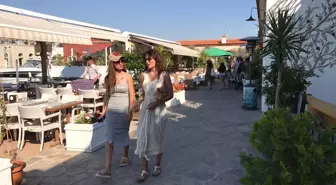 ​Yeni Gelin'in Afet'i Ece İrtem Çeşme'de Stres Atıyor