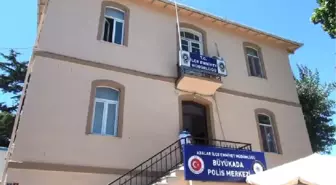 Büyükada'daki Aktivis Toplantısı Soruşturması Terörle Mücadele Şubesinde