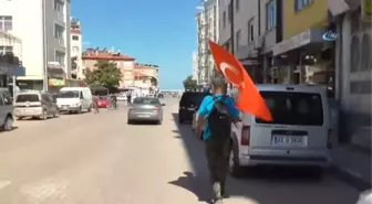 63 Yaşındaki Adam Türk Bayrağıyla Ankara'ya Yürüyor