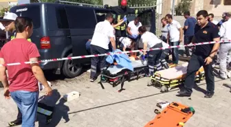 Baba ve Oğlu Trafik Kazasında Hayatını Kaybetti