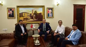 Gazeteciler Vali Erin'i Tebrik Etti