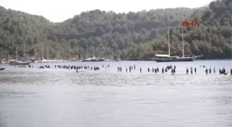 Muğla Turistlerin Akınına Uğrayan Kızkumu'nda Istenmeyen Görüntüler