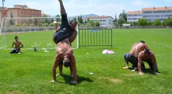 Pehlivanlar Son Yağlı Antrenmanlarını Yaptı