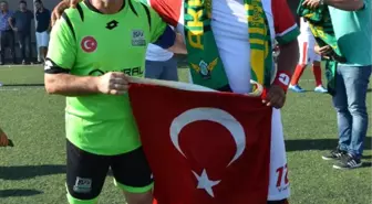 Akhisar'da Golcü Şehmus Özer Unutulmadı