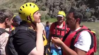 Erzincan Valisi Ali Arslantaş Rafting Yaptı