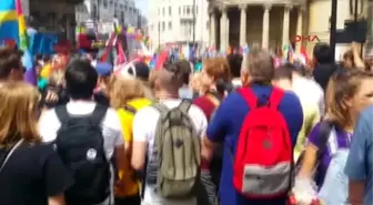 Pride In London Yürüyüşü Başladı