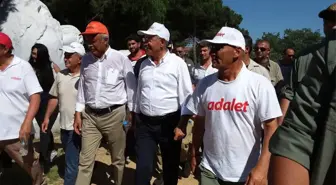 CHP Genel Başkanı Kemal Kılıçdaroğlu Adalet Yürüyüşü Sergisi'nde