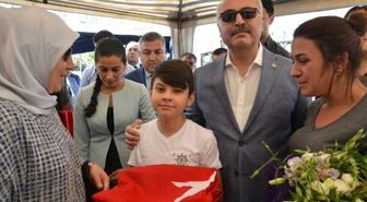 Aydın Valisi Yavuz Selim Köşger Şehit Evini Ziyaret Etti