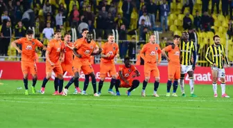 Başakşehir'de Defans Dağıldı