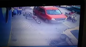 Kadına Çarpan Motosikletli Yardım Etmek Yerine Kaçtı