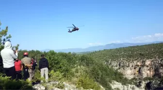 Kanyonda Mahsur Kalan Dağcılar 30 Kişilik Ekip Tarafından Kurtarıldı