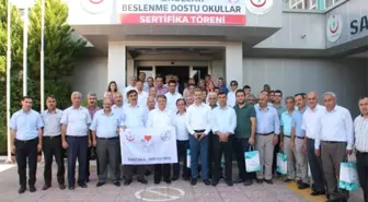 Okullara 'Beyaz Bayrak' ve 'Beslenme Dostu' Sertifikası Verildi