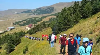 Palandöken'de Doğa Yürüyüşü Düzenlendi