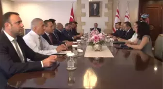 Akıncı, Siyasi Parti Temsilcileri ile Bir Arada