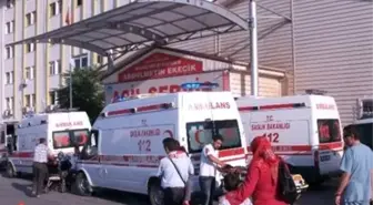 Aksaray'da Tır Şarampole Devrildi: 5 Yaralı