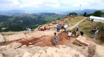 Antik Kurul Kalesi'nde Kazılar Tekrar Başladı