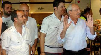 Kılıçdaroğlu, Adapazarı'nda Islama Köfte Yedi