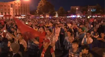 Sakarya'da 'Demokrasi Nöbeti' Başladı