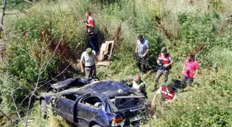 10 Metre Yükseklikten Yere Çakılan Otomobilden Sağ Çıktı