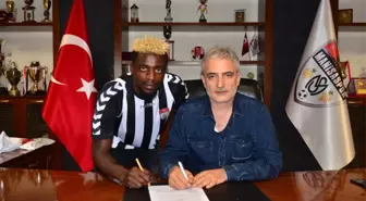 Manisaspor'da Çifte Imza