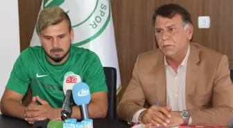 Sivas Belediyespor 10 Futbolcuyla Sözleşme İmzaladı