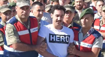 Cumhurbaşkanı'na Suikast Timi Davasında, Duruşma Salonu Dışına Darağacı Kuruldu (3)