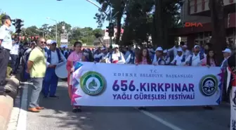 Edirne Rekortmen Kırkpınar Ağasına, Davullu-zurnalı Karşılama