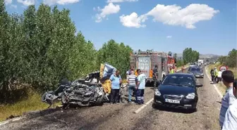 Kamyonla Çarpışan Otomobilin Sürücüsü Öldü