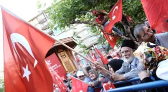 Bursa'da Demokrasi Meydanı Coşkulu Törenle Açıldı