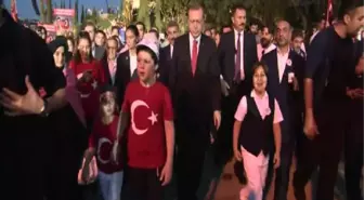 Cumhurbaşkanı Erdoğan Köprüye Yürüdü