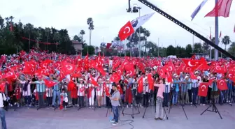 Mersinliler, 15 Temmuz'un Yıl Dönümünde Meydanlara Aktı