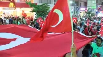 15 Temmuz'da Vatandaşlar Meydanlara Akın Etti