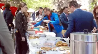 Sinop'ta Öğrenciler Yararına Kermes Açıldı