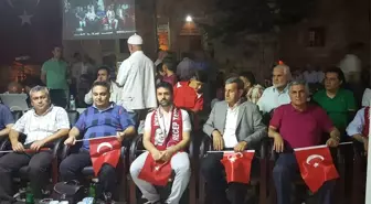 15 Temmuz Gazisi Simav'da Halkla Buluştu