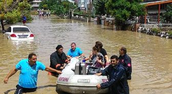 Afet Elektriksiz Bıraktı, Cihaza Bağlı Çocuk Botla Kurtarıldı
