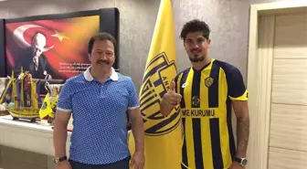 Evkur Yeni Malatyaspor'dan Ankaragücü'ne