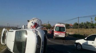 Ambulans ile Minibüs Çarpıştı: 10 Yaralı