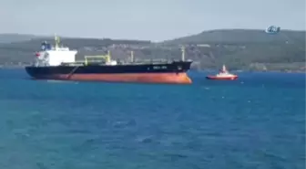 Çanakkale Boğazı'nda Karaya Oturan Tanker Kurtarıldı