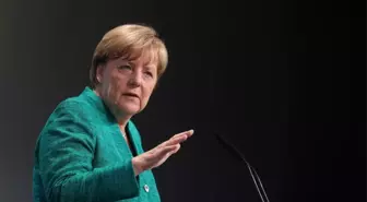 Merkel'den 'Büyükada' Açıklaması: 'Masum İnsanlar Türk Adalet Sisteminin Tekerine Takılıyor'