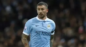 Galatasaray ve Beşiktaş'ın İstediği Kolarov, Roma'ya Gidiyor