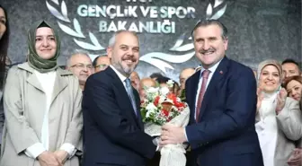 Gençlik ve Spor Bakanlığı'nda Devir Teslim Töreni Yapıldı